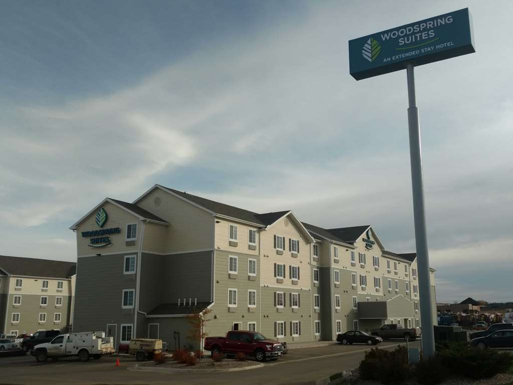Woodspring Suites Williston Exterior foto